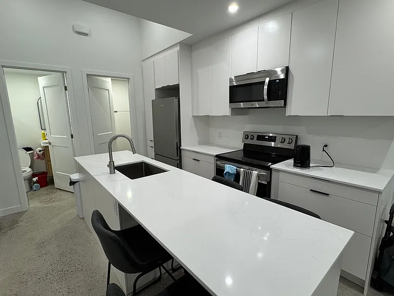 44 Chippewa Ave #B — Photo 2