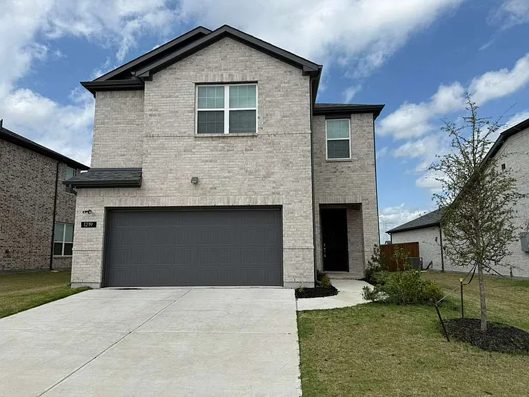 1219 Triton Dr — Photo 32