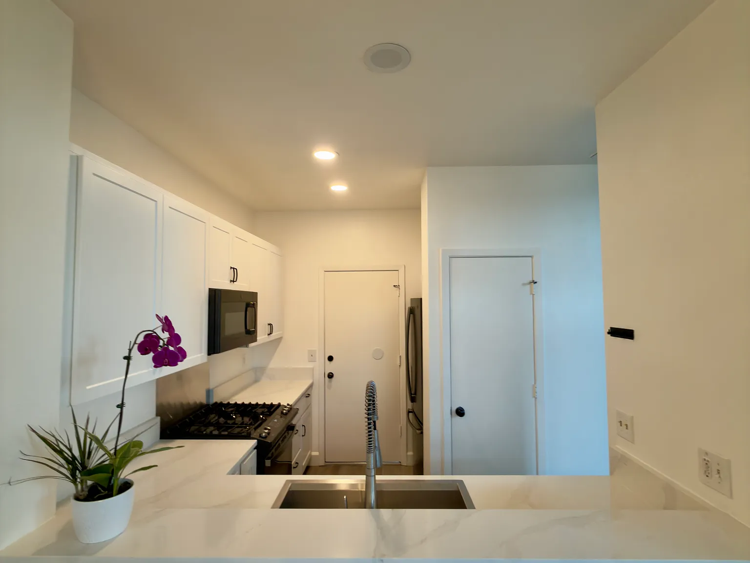 4059 Snowshoe Ln — Photo 4