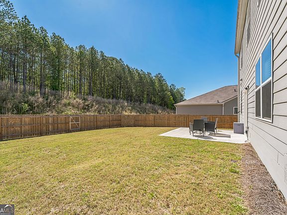 3rd image of 7595 Jennadee Dr