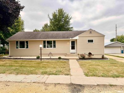 209 Grove St, Calamus, IA, 52729
