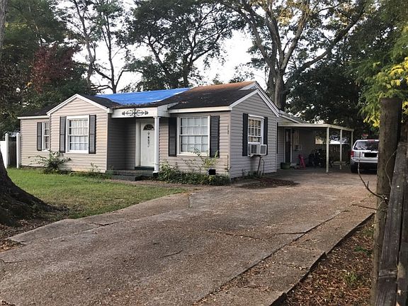 2nd image of 3802 Englewood Ln