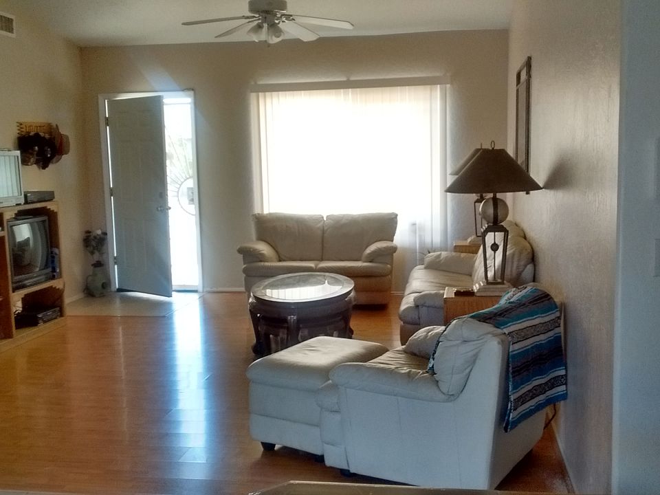 Screen door: cant see in