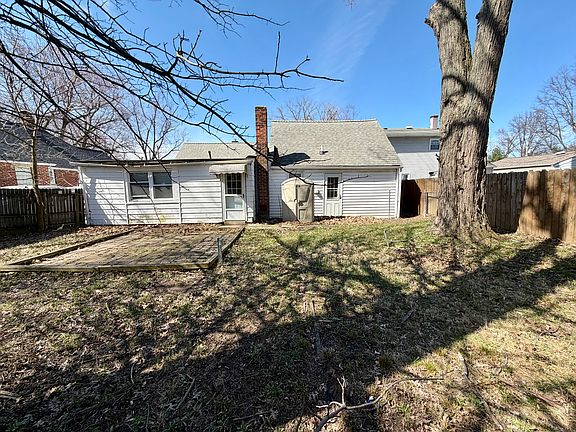 3rd image of 1275 E 362nd St