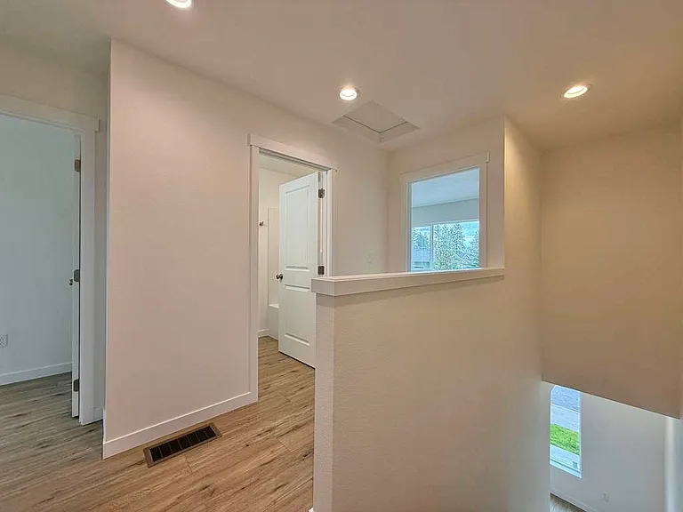 3925 E 32nd Ave #1 — Photo 11