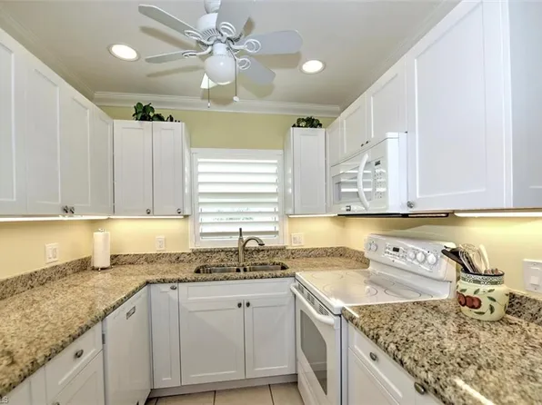 486 Broad AVE S #H486, NAPLES, FL 34102