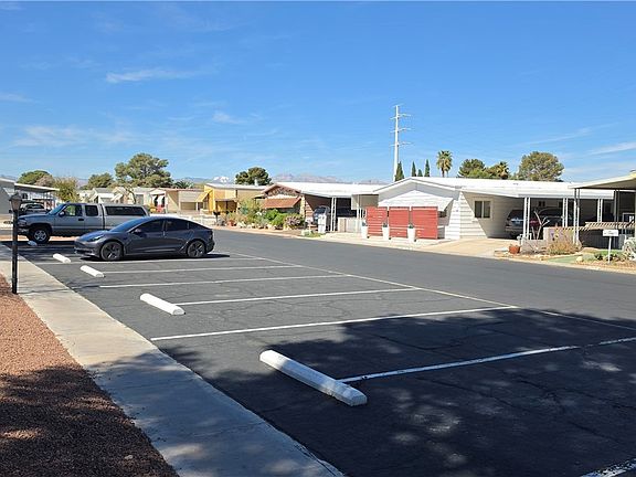 3rd image of 4633 Royal Ridge Blvd