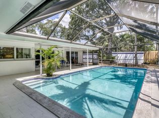 68 SW 10th Ter, Boca Raton, FL 33486