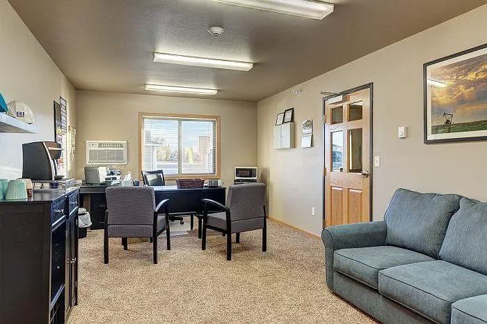 Sidney Apartments — Photo 7