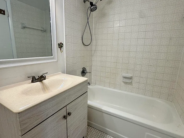 2851 NE 183rd St #914E — Photo 11