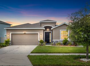 33034 Sand Creek Dr, Wesley Chapel, FL 33543