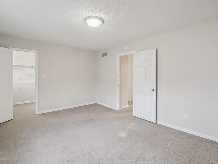 1224 NW 92nd St #SM1 — Photo 6