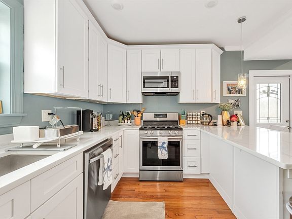 2nd image of 28 Baltimore St #5