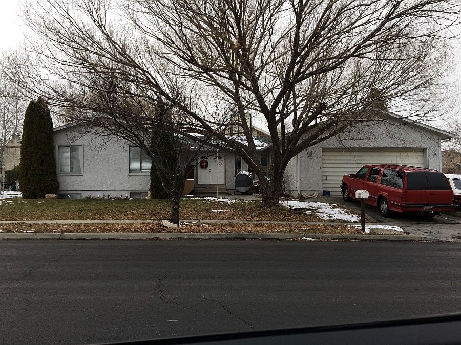 1st image of 9988 S Yorkshire Dr