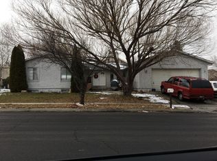 9988 S Yorkshire Dr, South Jordan, UT 84009