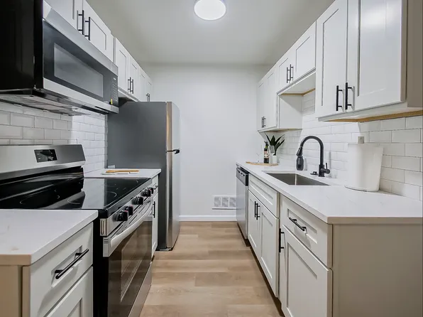 All New Luxury Living In Plymouth