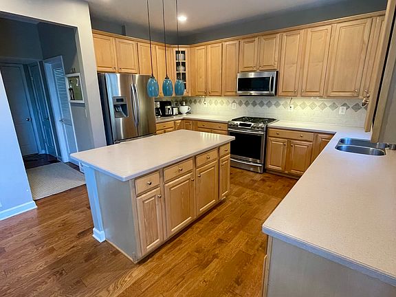 3rd image of 4207 Talon Dr