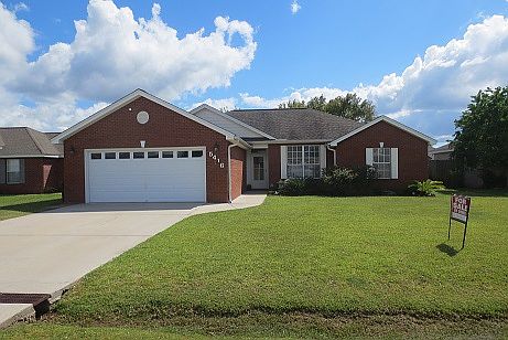Front of the house 