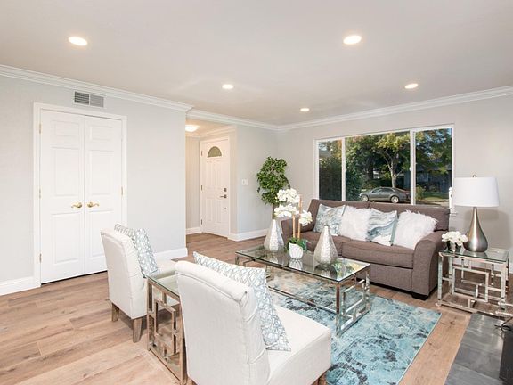 4th image of 250 Omira Dr