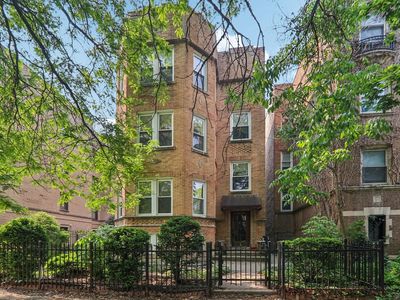 2115 W Arthur Ave, Chicago, IL, 60645