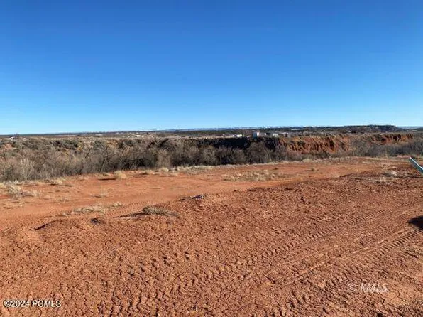 1621 S East Creekside Dr, Kanab, UT 84741