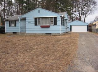 53 Green St, Chicopee, MA 01020