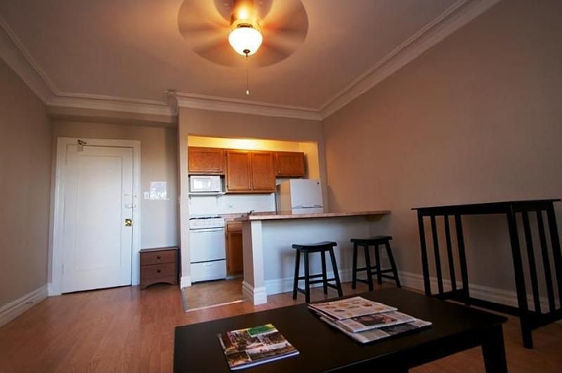 1st image of 420 W Fullerton Pkwy APT 107