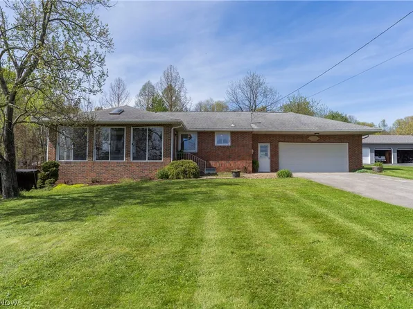 7903 E Liberty St, Hubbard, OH 44425