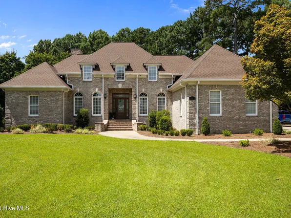 4002 Hidcote Court, Greenville, NC 27834