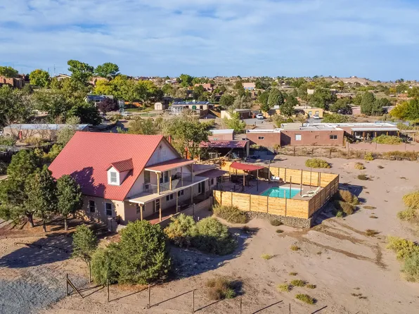 312 El Rey Dr, Corrales, NM 87048