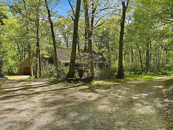 5th image of 3206 Ridgewood Road