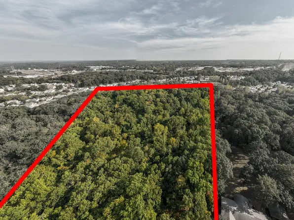 Mikel Ln, High Ridge, MO 63049