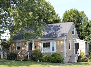 36 Alan St, Tiverton, RI 02878