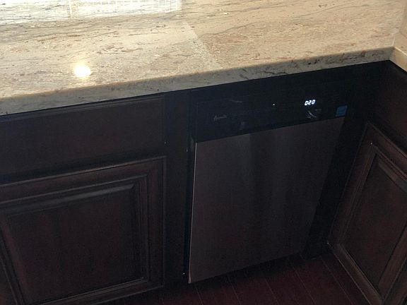 2nd image of 500 El Camino Real APT 307
