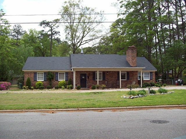 2,164 sq ft - 3Bd - 2.5 bath