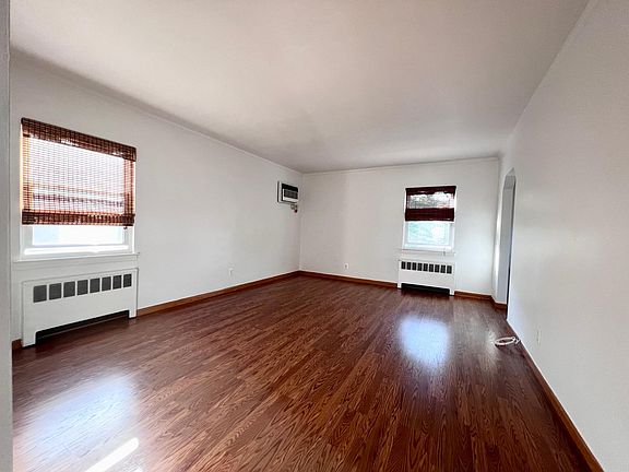 4th image of 202-20 48th Ave #2