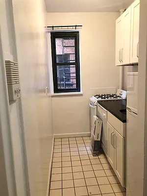 Rented by R New York | media 7