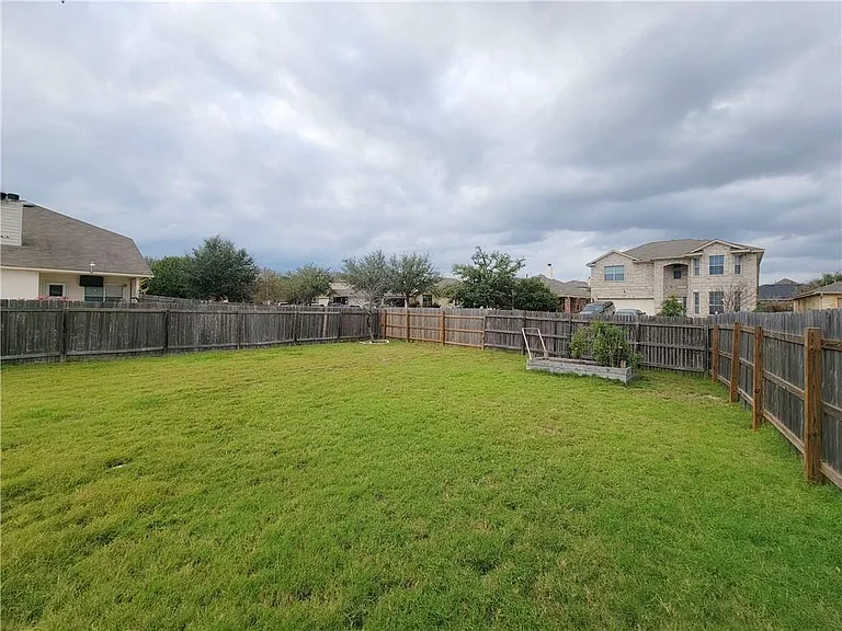 4601 Rolling Water Dr — Photo 22