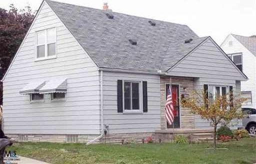 2nd image of 16640 Sarmorr St