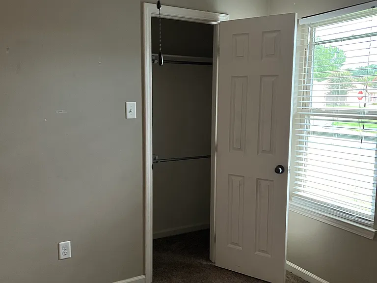 1410 Arapaho Trl — Photo 32