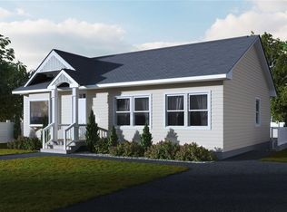 718 Scherger Ave, East Patchogue, NY 11772