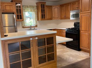 1615 Robeson Ave, Bettendorf, IA 52722