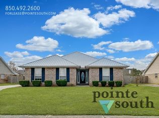 9841 Watkins Dr, Fairhope, AL 36532