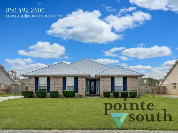 9841 Watkins Dr, Fairhope, AL 36532