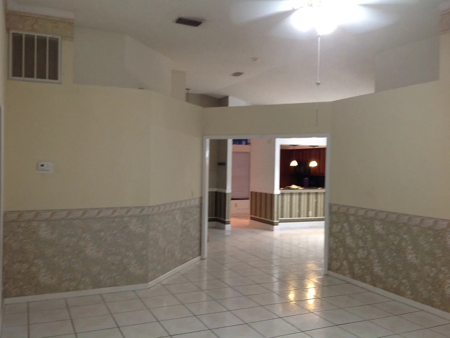 3 bed, 1460 sqft, $2,400 — Photo 4