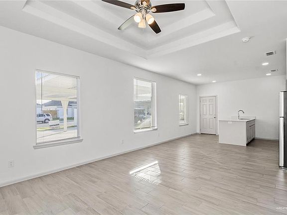 3rd image of 1213 Shavano St #3