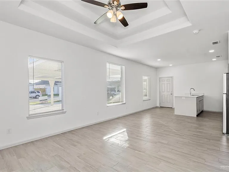 1213 Shavano Dr #4 — Photo 7