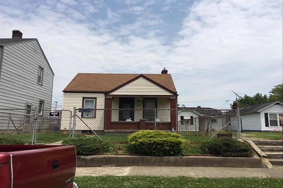 1st image of 1322 Campbell Ave