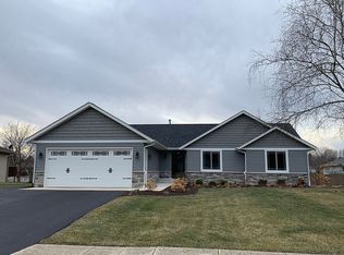 505 Zierke Ct, Winnebago, IL 61088