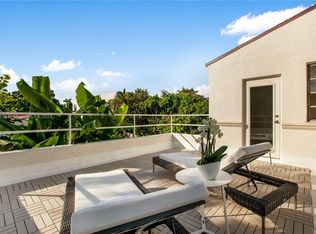 2033 N Bay Rd, Miami Beach, FL 33140